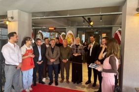 GLORİA JEAN'S COFFEES AÇILDI