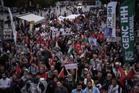 bilecik-haber_ihh-den-beyazit-meydani-ndan-ayasofya-ya-susmuyoruz-yuruyusu-35850.jpg