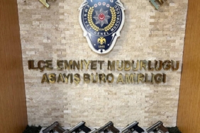 bilecik-haber_istanbul-da-is-yerinde-10-ruhsatsiz-tabanca-ele-gecirildi-37811.jpg