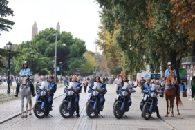 bilecik-haber_istanbul-da-motosikletli-ve-atli-kadin-zabitalar-gorev-basinda-35724.jpg