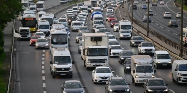 bilecik-haber_istanbul-da-sabah-saatlerinde-trafik-yogunlugu-yasaniyor-33356.jpg