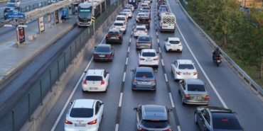 bilecik-haber_istanbul-da-sabah-trafik-yogunlugu-yasaniyor-33601.jpg