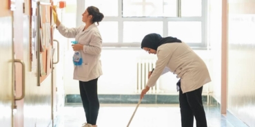 bilecik-haber_istanbul-daki-okullarda-5-bin-500-ek-temizlik-personeli-goreve-basladi-33869.jpg