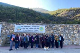 Kadınlar o ilçenini altını üstüne getirdi