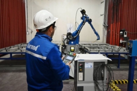bilecik-haber_karmod-guvenlik-kabinlerinde-robotlu-uretim-sistemine-gecti-38537.jpg