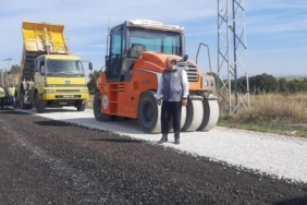 bilecik-haber_kirklareli-nde-koy-yollarinda-asfalt-calismalari-devam-ediyor-35774.jpg
