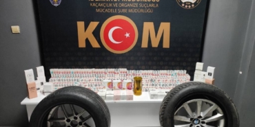 bilecik-haber_kirklareli-nde-sigara-ve-parfum-kacakciligindan-5-supheli-yakalandi-34032.jpg
