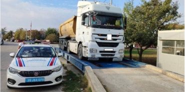 bilecik-haber_kirklareli-nde-yuk-tasiyan-araclar-denetlendi-35753.jpg
