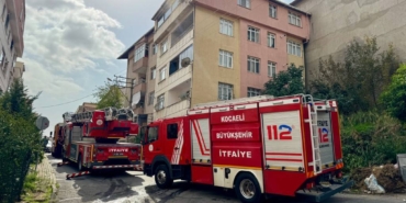 bilecik-haber_kocaeli-de-apartmanda-cikan-yanginda-mahsur-kalan-8-kisi-kurtarildi-33510.jpg