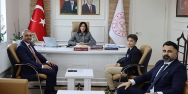bilecik-haber_lapseki-ilcesinde-ogrenim-goren-ogrenci-cumhuriyet-in-yeni-yuzyili-yarismasinda-ucuncu-oldu-38768.jpg