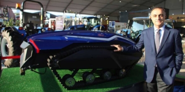 bilecik-haber_new-holland-uc-yeni-traktoru-ve-otonom-tarim-robotlarini-bursa-tarim-fuari-nda-gorucuye-cikardi-35073.jpg