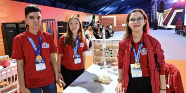 bilecik-haber_ogrencilerin-dogal-yangin-sondurucu-projesine-teknofest-ten-odul-34482.jpg