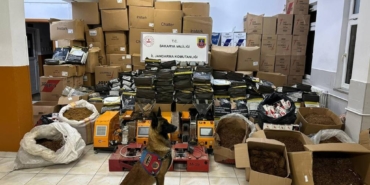 bilecik-haber_sakarya-da-430-bin-800-makaron-ele-gecirildi-33545.jpg