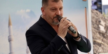 bilecik-haber_sakarya-da-haci-mukerrem-koc-camisi-nin-temeli-atildi-34339.jpg