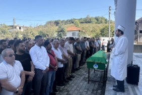 bilecik-haber_sakarya-da-makarna-fabrikasindaki-patlamada-yaralanarak-hastanede-hayatini-kaybeden-isci-defnedildi-34300.jpg