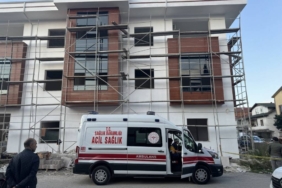 bilecik-haber_sakarya-da-uzerine-asansor-dusen-2-isci-oldu-38814.jpg