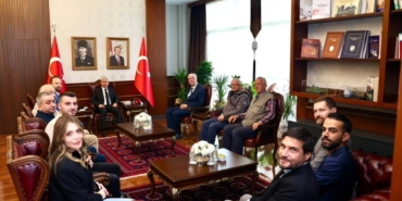 bilecik-haber_sakarya-valisi-dogan-kentteki-gazeteci-derneklerini-kabul-etti-38099.jpg