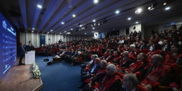 bilecik-haber_sanayi-ve-teknoloji-bakani-kacir-bezmialem-vakif-universitesinin-akademi-yili-acilis-toreni-nde-konustu-37175.jpg