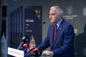 "Tarih yazmak, tarih yapmak kadar mühimdir"