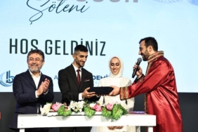 bilecik-haber_tarim-ve-orman-bakani-yumakli-bagcilar-da-toplu-dugun-solenine-katildi-34213.jpg