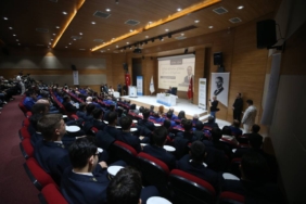 bilecik-haber_tbmm-milli-savunma-komisyonu-baskani-hulusi-akar-balikesir-de-konustu-40210.jpg