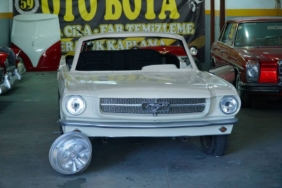 bilecik-haber_tekirdag-da-kaporta-boyacisinin-urettigi-fiberglas-otomobil-maketleri-talep-goruyor-38019.jpg
