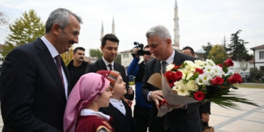 bilecik-haber_ticaret-bakani-bolat-edirne-valiligini-ziyaret-etti-40032.jpg