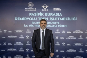 bilecik-haber_turkiye-nin-ilk-ozel-uluslararasi-yuk-treni-istanbul-dan-avrupa-ya-ugurlandi-37173.jpg
