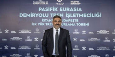 bilecik-haber_turkiye-nin-ilk-ozel-uluslararasi-yuk-treni-istanbul-dan-avrupa-ya-ugurlandi-37173.jpg