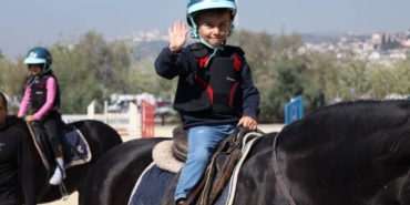 bilecik-haber_ucretsiz-egitimler-sayesinde-kocaeli-de-20-bin-cocuk-binicilik-sporuyla-tanisti-38479.jpg