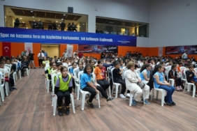 bilecik-haber_umraniye-belediyesi-100-okula-spor-malzemesi-desteginde-bulundu-36905.jpg