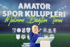 bilecik-haber_umraniye-belediyesinden-amator-spor-kuluplerine-malzeme-destegi-35642.jpg