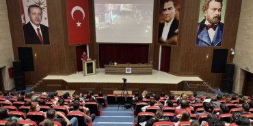 bilecik-haber_universite-ogrencilere-terore-karsi-bilgilendirildi-40208.jpg