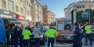 bilecik-haber_uskudar-da-polis-memuruna-cekicle-saldiran-supheli-ile-oglu-silahla-yaralandi-38261.jpg