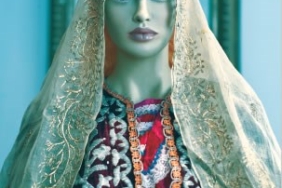 Üst katı adliye, alt katı hapishane