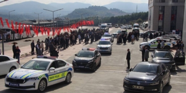bilecik-haber_yalova-da-polis-ve-jandarmaya-tahsis-edilen-32-arac-torenle-verildi-36185.jpg