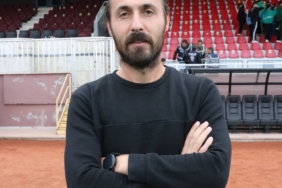 bilecik-haber_yesil-yalova-fk-teknik-direktoru-ozcan-sert-ten-kupa-degerlendirmesi-36574.jpg