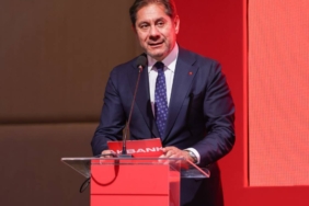 bilecik-haber_akbank-birlikte-gelecege-bulusmalari-na-bursa-da-devam-etti-42011.jpg