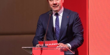 bilecik-haber_akbank-birlikte-gelecege-bulusmalari-na-bursa-da-devam-etti-42011.jpg