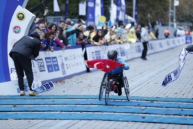bilecik-haber_bagcilarli-5-engelli-atlet-istanbul-maratonu-nda-ilk-ucte-yer-aldi-40969.jpg