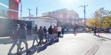 bilecik-haber_balikesir-de-23-duzensiz-gocmen-ile-2-insan-kacakciligi-suphelisi-yakalandi-42248.jpg