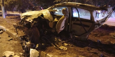 bilecik-haber_balikesir-de-refuje-carpan-otomobilin-surucusu-oldu-45021.jpg