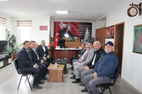 Başkan Özden'e çıkarma yaptılar