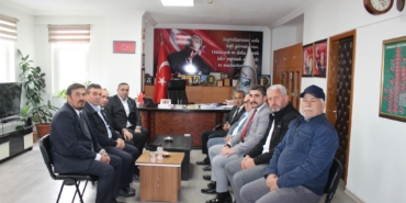 Başkan Özden'e çıkarma yaptılar