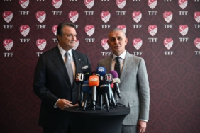 bilecik-haber_besiktas-baskani-hasan-arat-tff-baskani-ibrahim-haciosmanoglu-nu-ziyaret-etti-43149.jpg