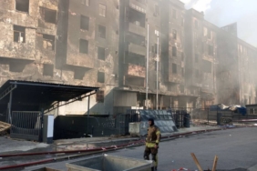 bilecik-haber_beylikduzu-nde-cikan-fabrika-yangini-yaklasik-36-saattir-suruyor-45562.jpg