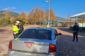 Bilecik'te 2 düzensiz göçmen yakalandı