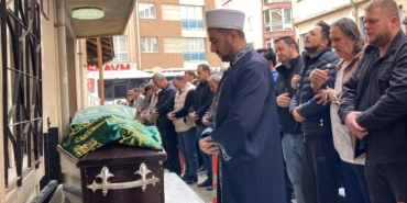 Bilecik'te trafik kazasında hayatını yitiren anne ve kız Eskişehir'de toprağa verildi