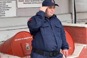bilecik-haber_bursa-da-asker-olmak-isteyen-down-sendromlu-gence-jandarmadan-surpriz-44385.jpg