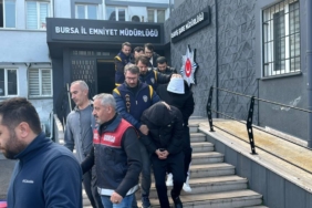 bilecik-haber_bursa-da-change-arac-operasyonunda-yakalanan-3-supheli-tutuklandi-44765.jpg